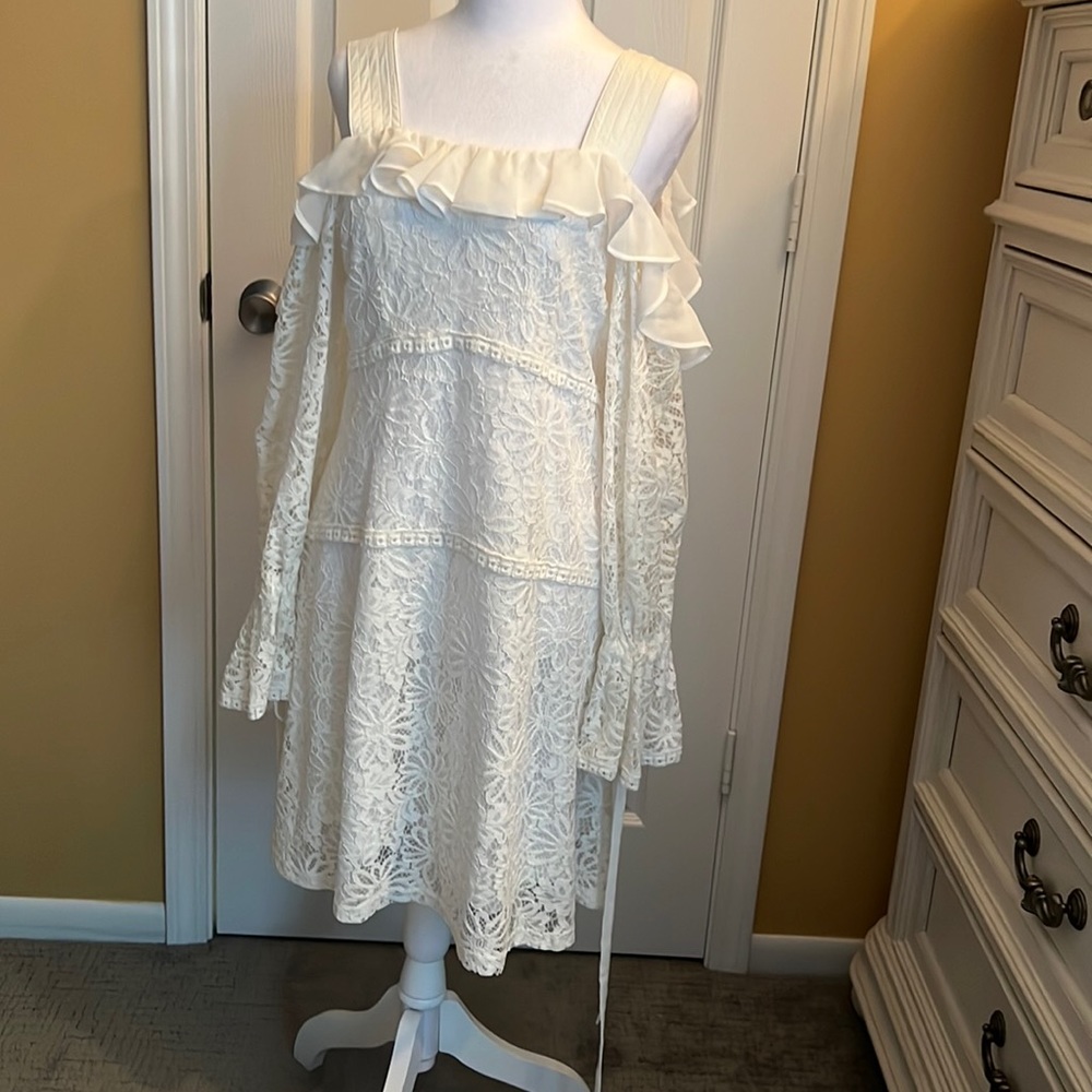 Beautiful summer dress from Tov.LA WEAR ONES ,CAN BE WEAR TO THE PARTIES